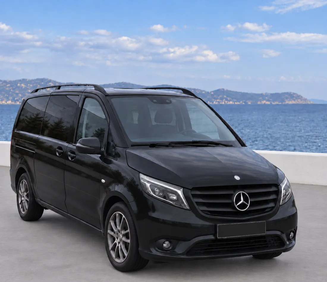 Black Mercedes-Benz Vito, front view